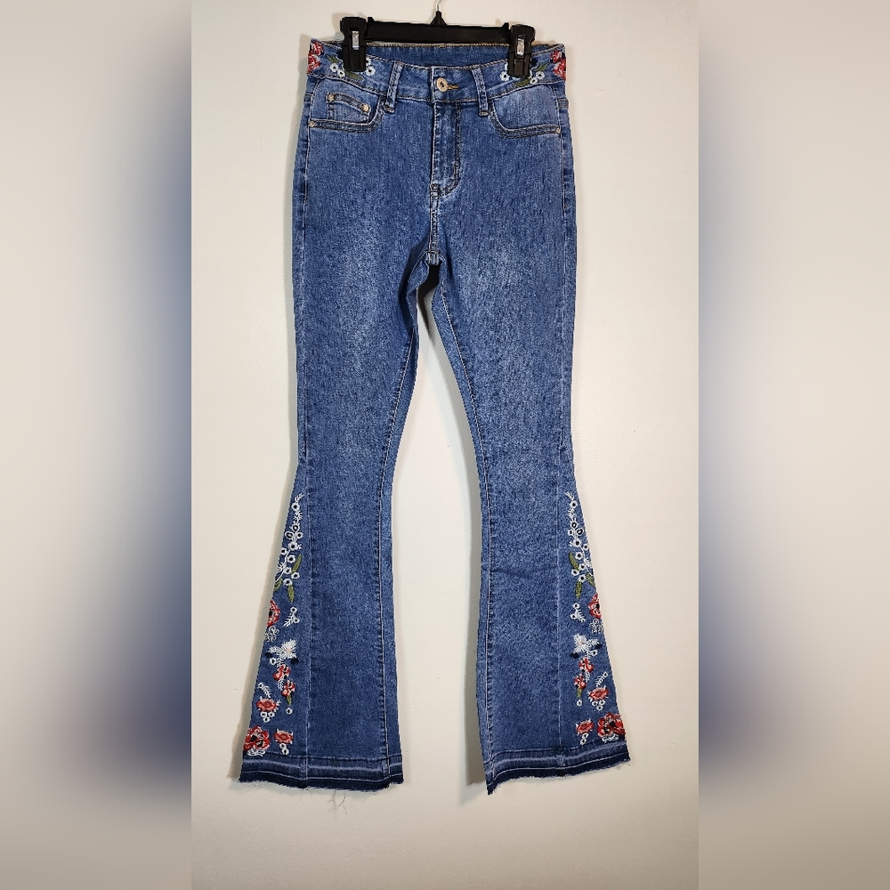 Embroidered Flared Jeans NWT